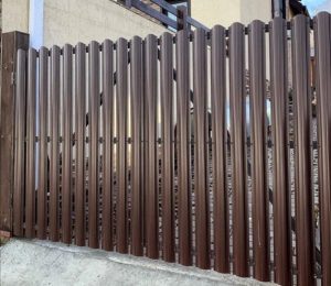 Металлический штакетник Европланка 126 мм (RAL 8017/2)