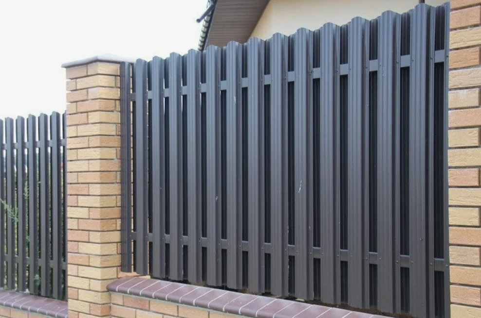 Металлический штакетник Евротрапеция 118 (МАТТ)